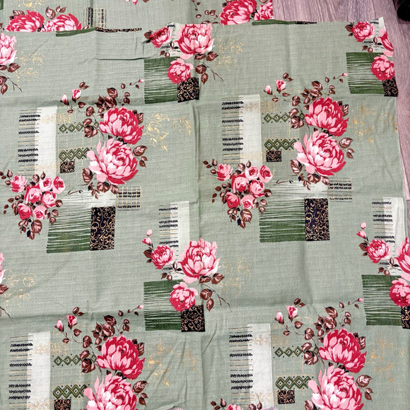 Vintage Mid Century Floral Barkcloth Fabric Green Pink Gold Details Remnants (2) - Picture 6 of 7